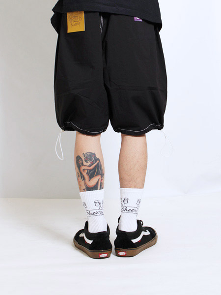 WT SHORT -BLACK-