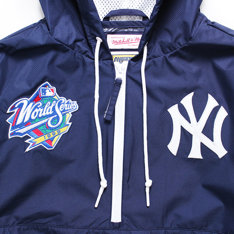 Mitchell & Ness x MLB Yankees Logo 2 Navy T-Shirt