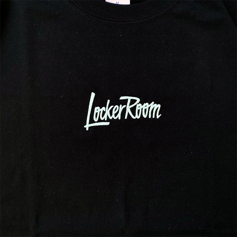 LOCKER ROOM(ロッカールーム)/ SMALL LOGO T-SHIRT -BLACK-