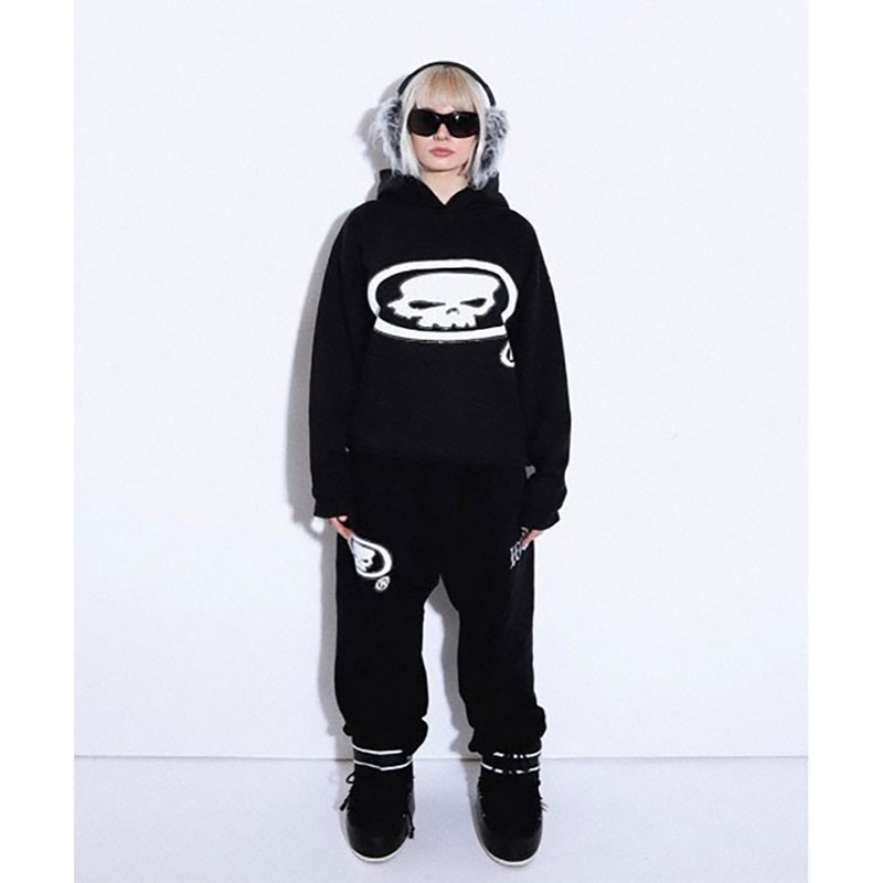 RHINESTONE PUFF PRINT SKULL HOODIE -BLACK- | WALKIN STORE WEB SHOP