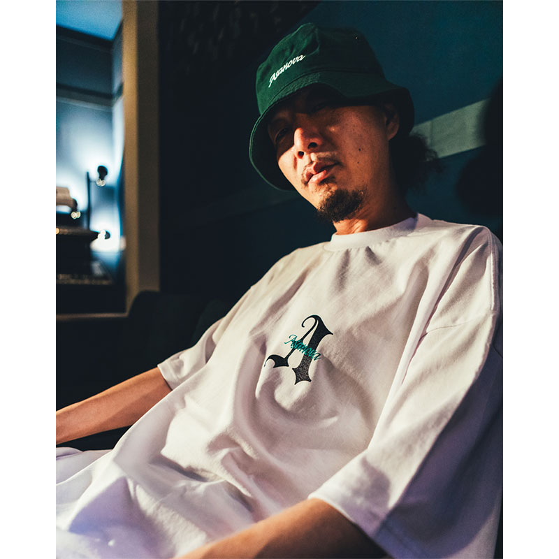 BLACKLETTER TEE -WHITE-