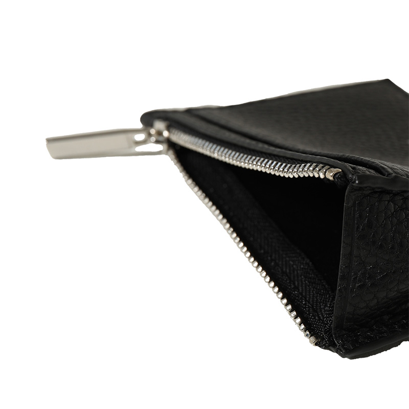 LOGO CARD WALLET (EMBOSS) -BLACK-