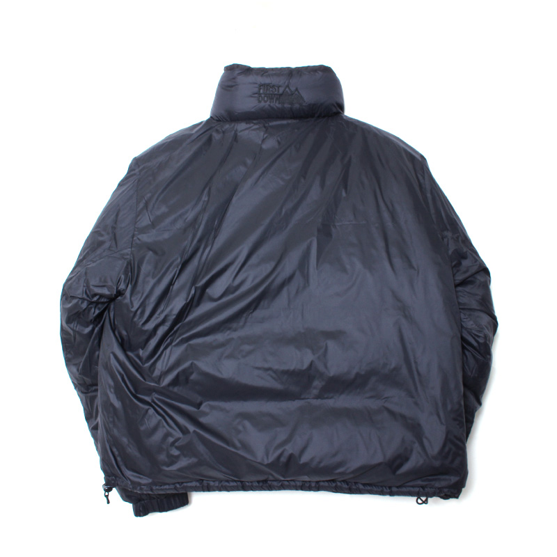 BUBBLE DOWN JACKET SHORT -BLACK-