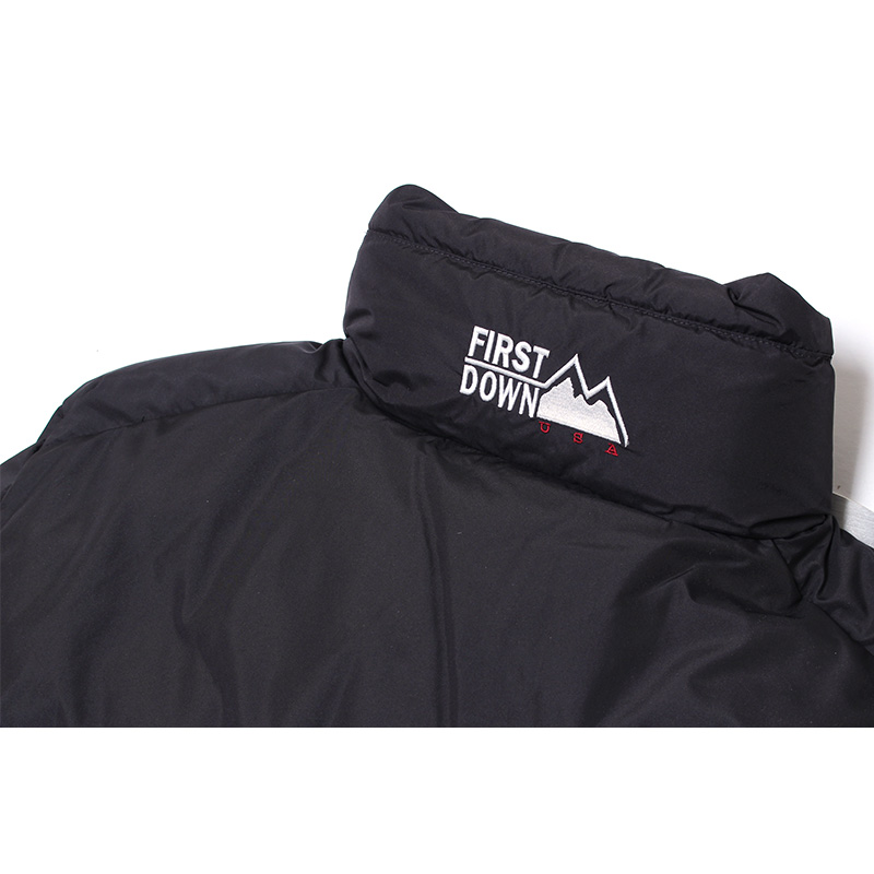 BUBBLE DOWN JACKET SHORT -BLACK-