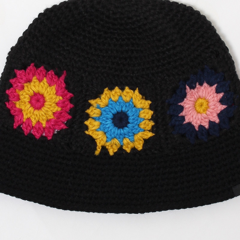 CROCHET BALL HAT -BLACK-