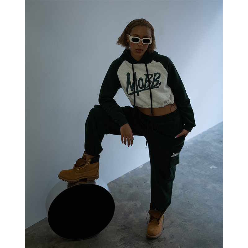 OG RAGLAN CROPPED HOODIE -BLACK- (WOMEN)