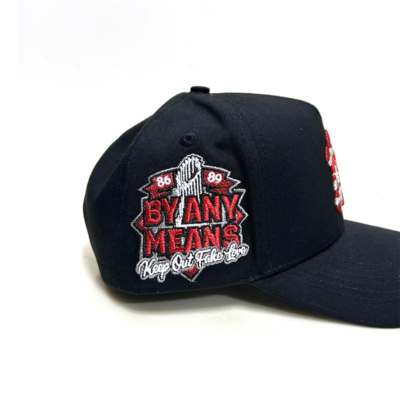 WORLD FAMOUS LA SNAPBACK -BLACK/RED-