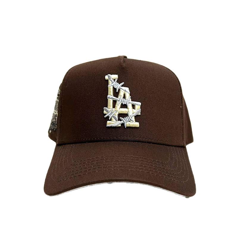 WORLD FAMOUS LA SNAPBACK -BROWN-