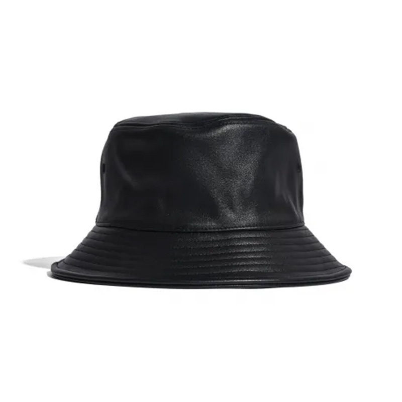 CHROME YORK EMBLEM LETHER BUCKET HAT -BLACK-