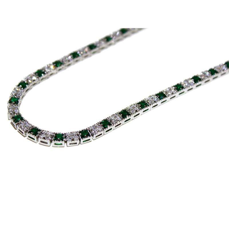 NECKLACE -GREEN-