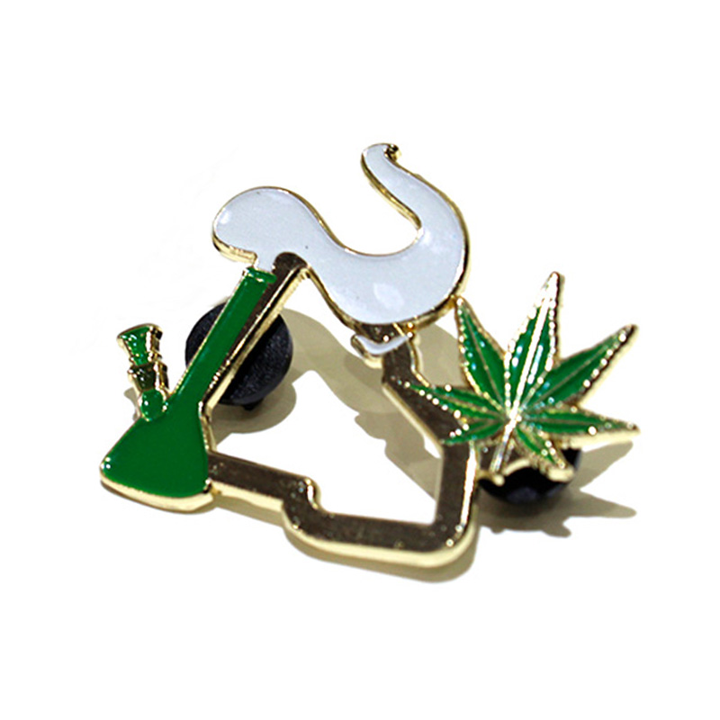NEW ERA CUSTOM PINS CANNABIS BONG