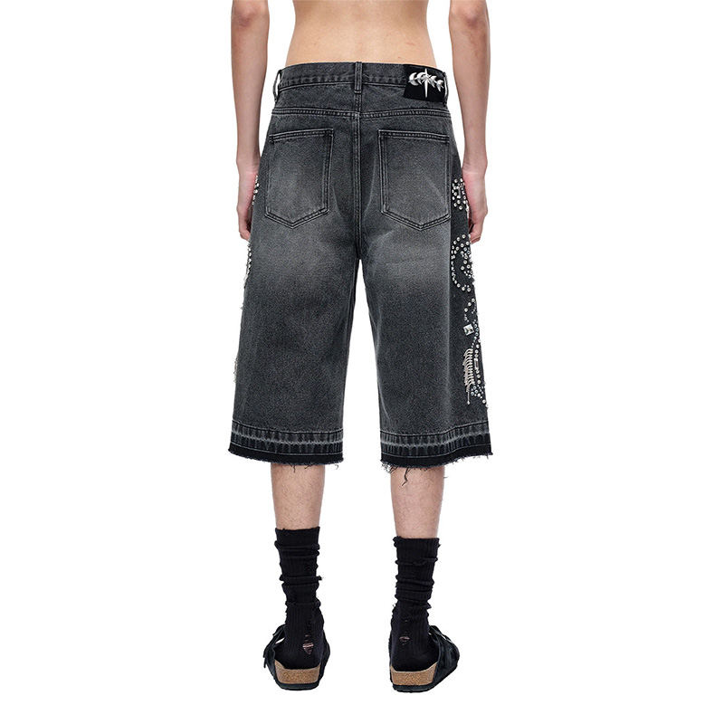 LUMINOUS RHINESTONE CROPPED JEANS -BLACK-