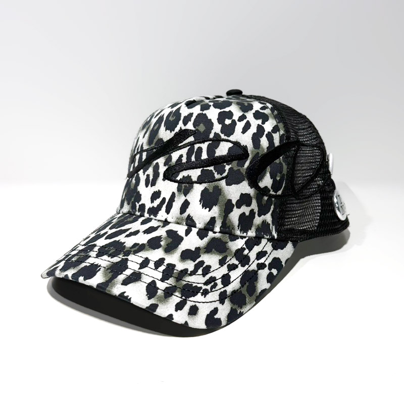 LEOPARD NO CAP -BLACK×WHITE-