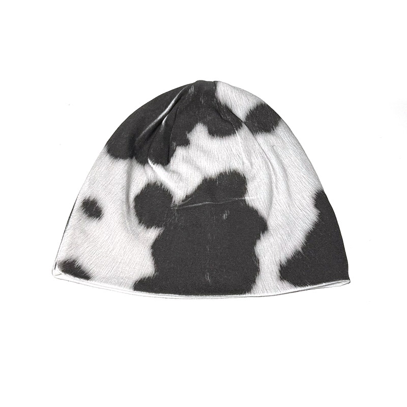 COW PRINT PIN BADGE BEANIE -MULTI-