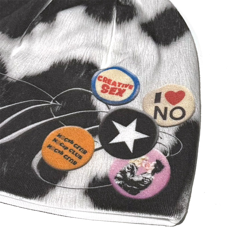 COW PRINT PIN BADGE BEANIE -MULTI-