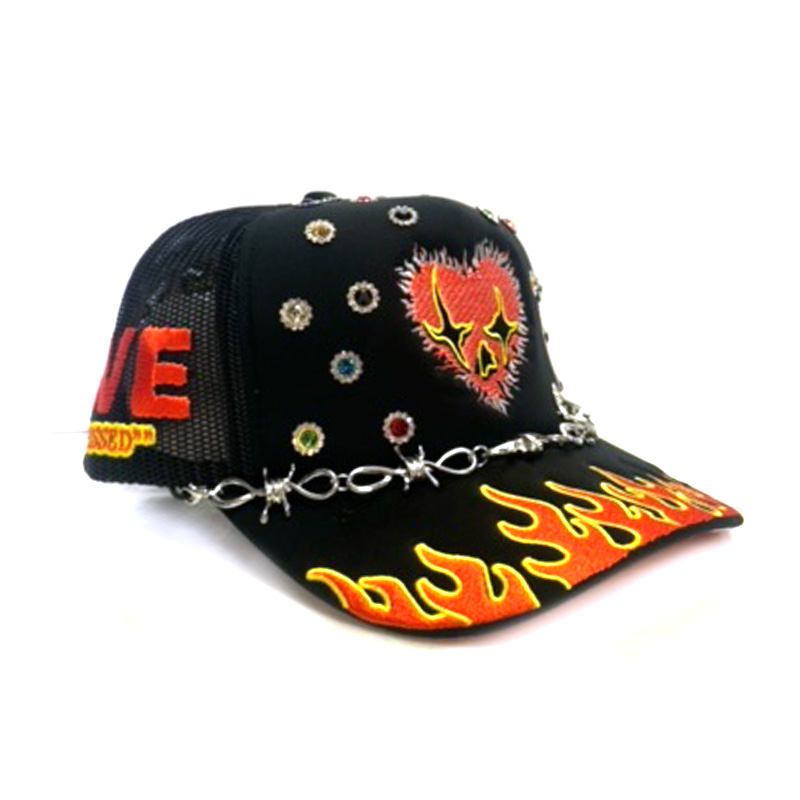 LOVE HARD TRUKER -BLACK-