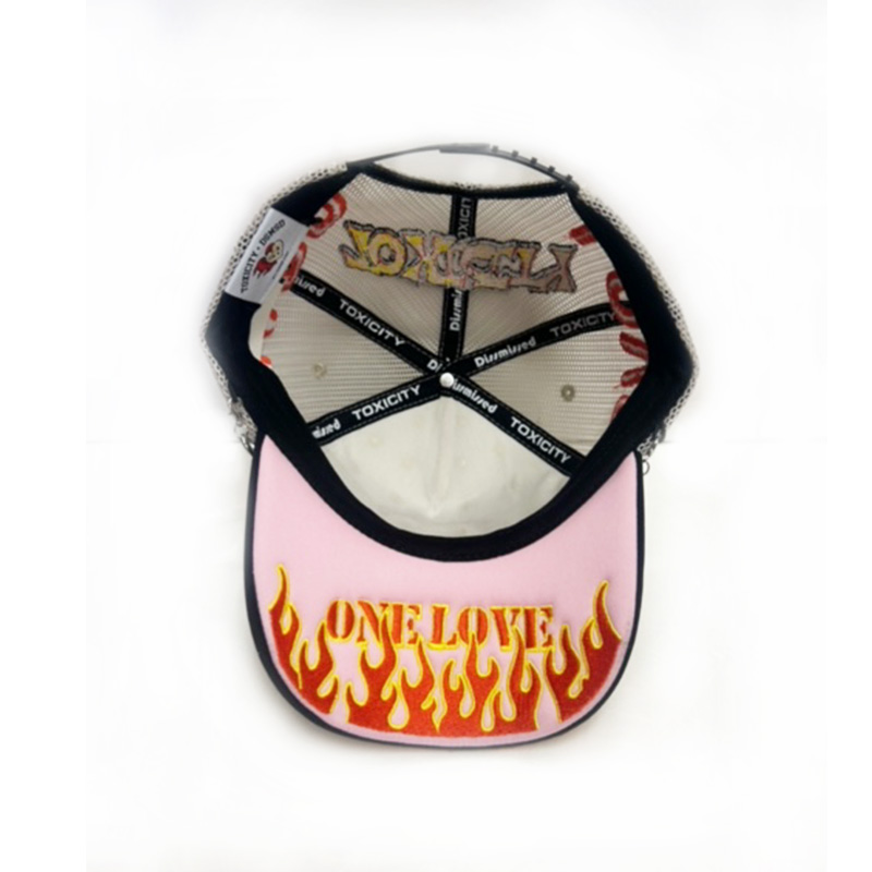 LOVE HARD TRUKER -OFF WHITE-