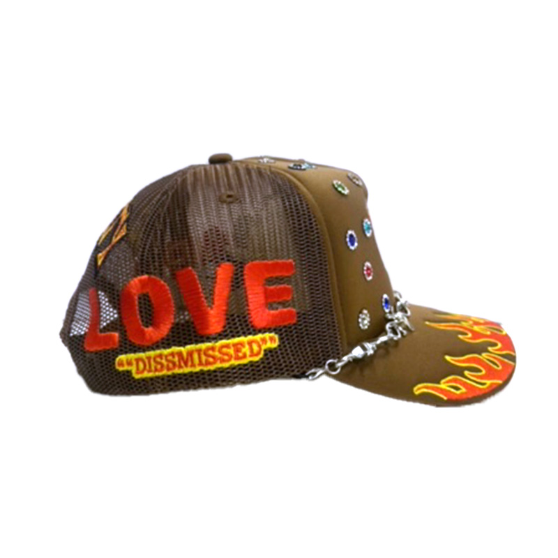 LOVE HARD TRUKER -BROWN-