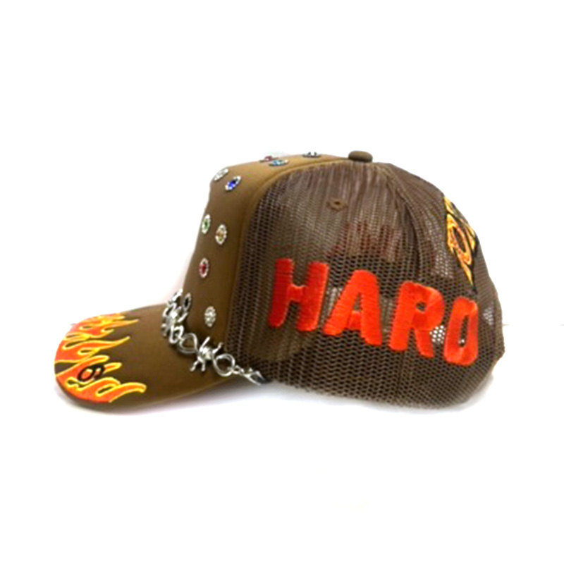 LOVE HARD TRUKER -BROWN-