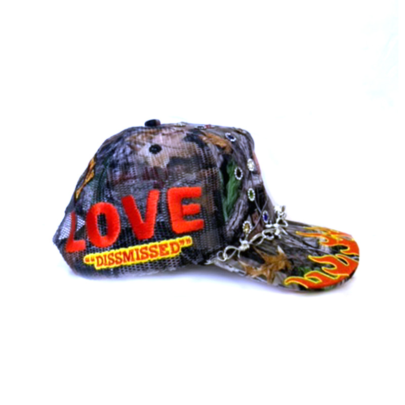 LOVE HARD TRUCKER -CAMO-