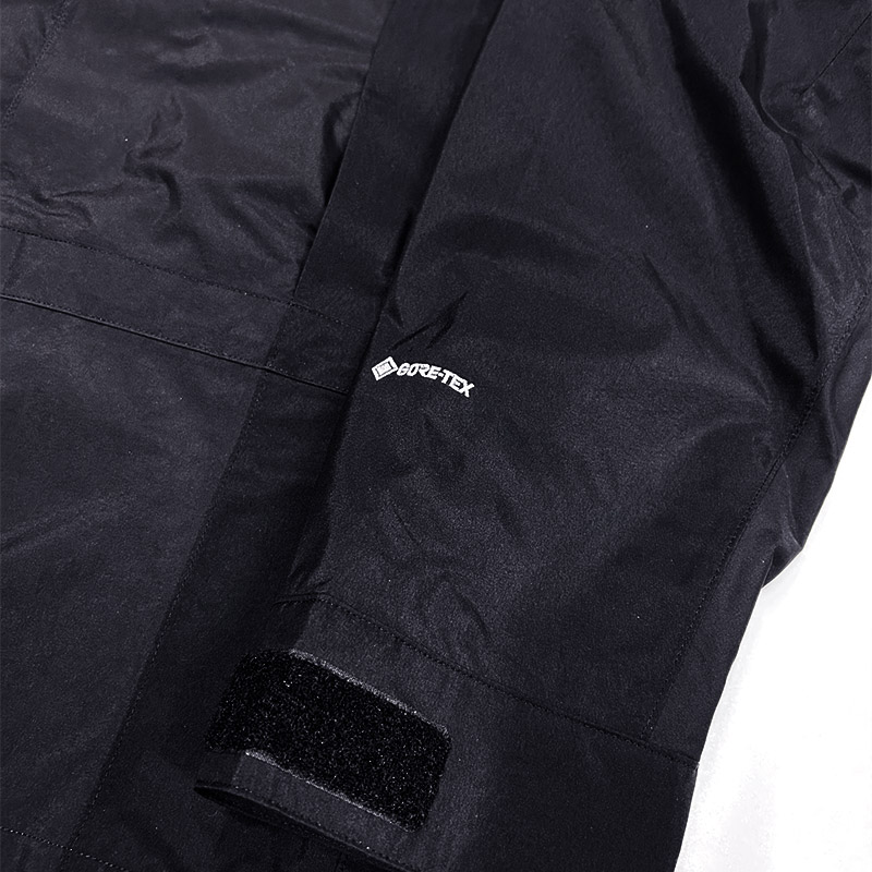 2000 RETRO MOUNTAIN LIGHT JACKET -BLACK-