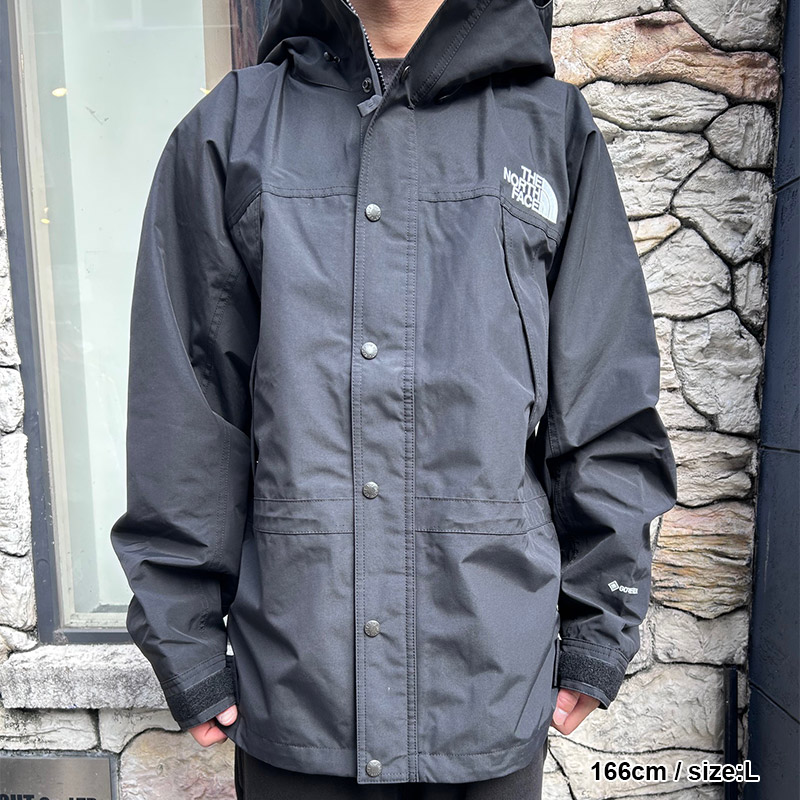 MOUNTAIN LIGHT JACKET -BLACK-