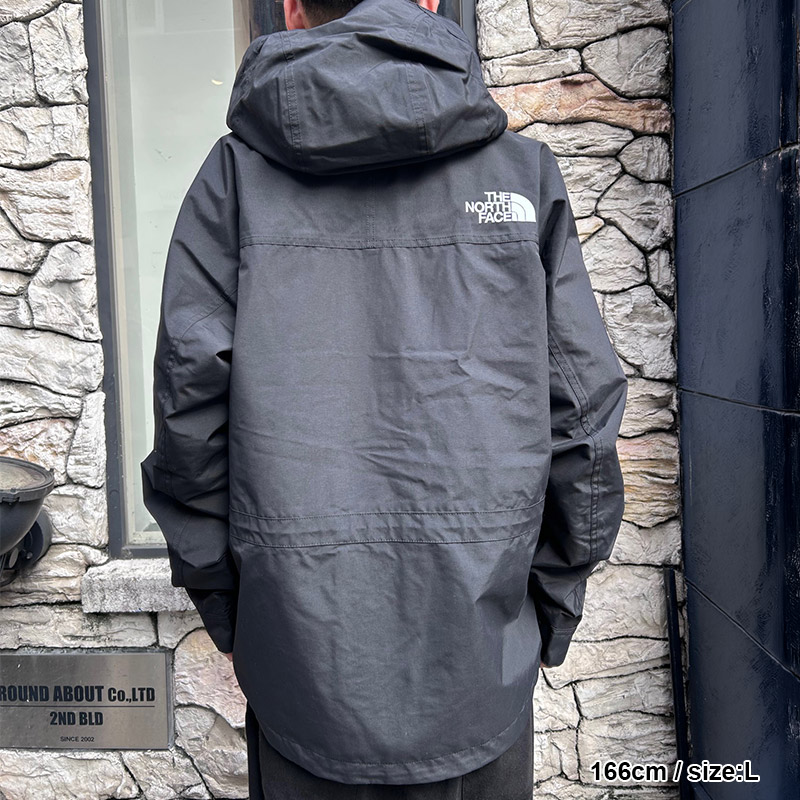 MOUNTAIN LIGHT JACKET -BLACK-