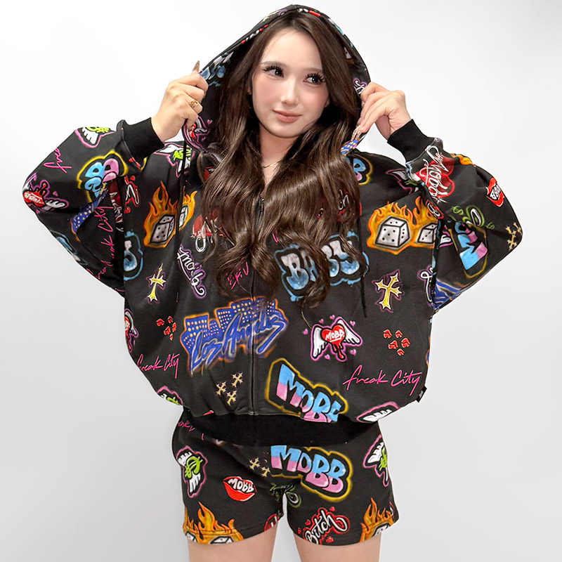 FC GRAFFITI SHORTS -BLACK- (LADIES)