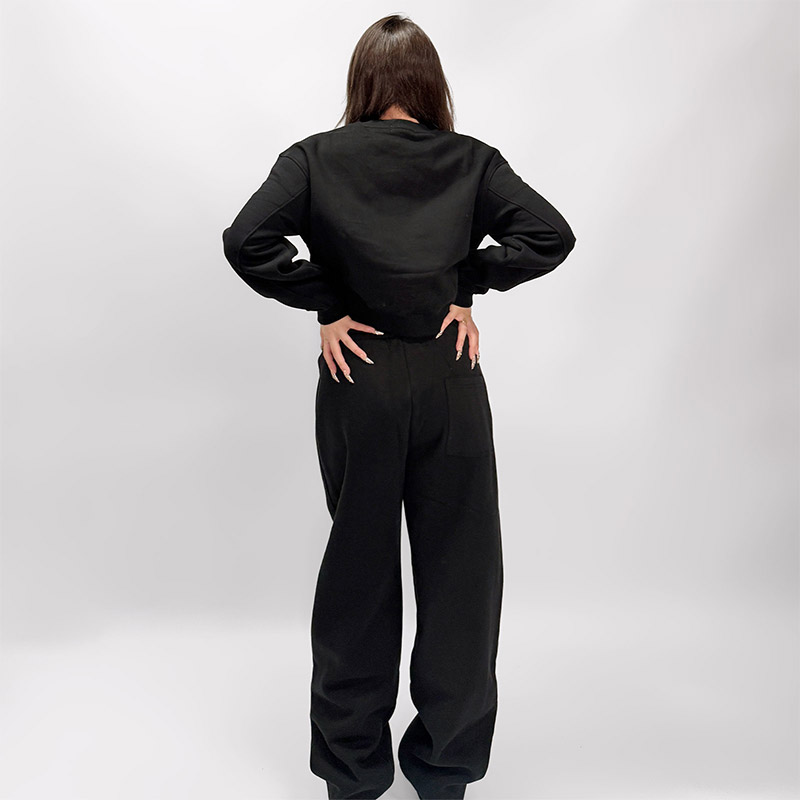 FC STONE CROPPED CREW SWEAT -BLACK- (LADIES)