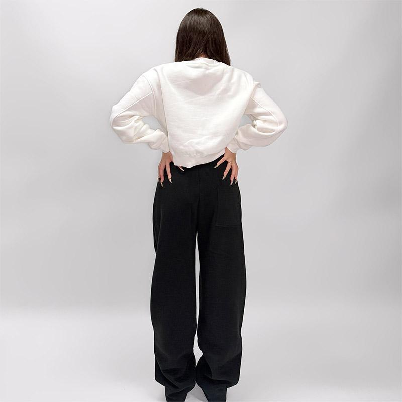 FC STONE CROPPED CREW SWEAT -WHITE- (LADIES)