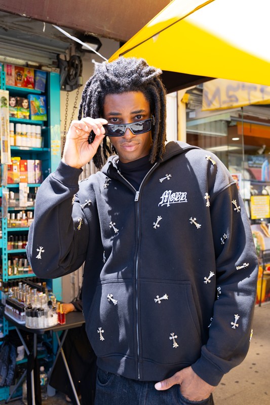 CROSS METAL ZIP HOODIE -BLACK-