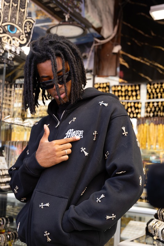 CROSS METAL ZIP HOODIE -BLACK-