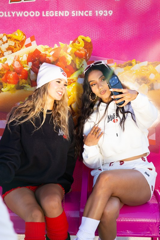 GLITTER KISS CROPPED HOODIE -WHITE- (LADIES)