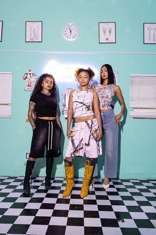 CURSIVE OG STONE PINK CAMO SHORTS -CAMO- (LADIES/KIDS)