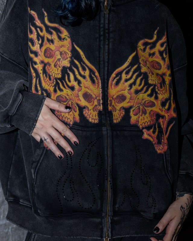 FLAME SKULL ZIP HOODIE -BLACK-