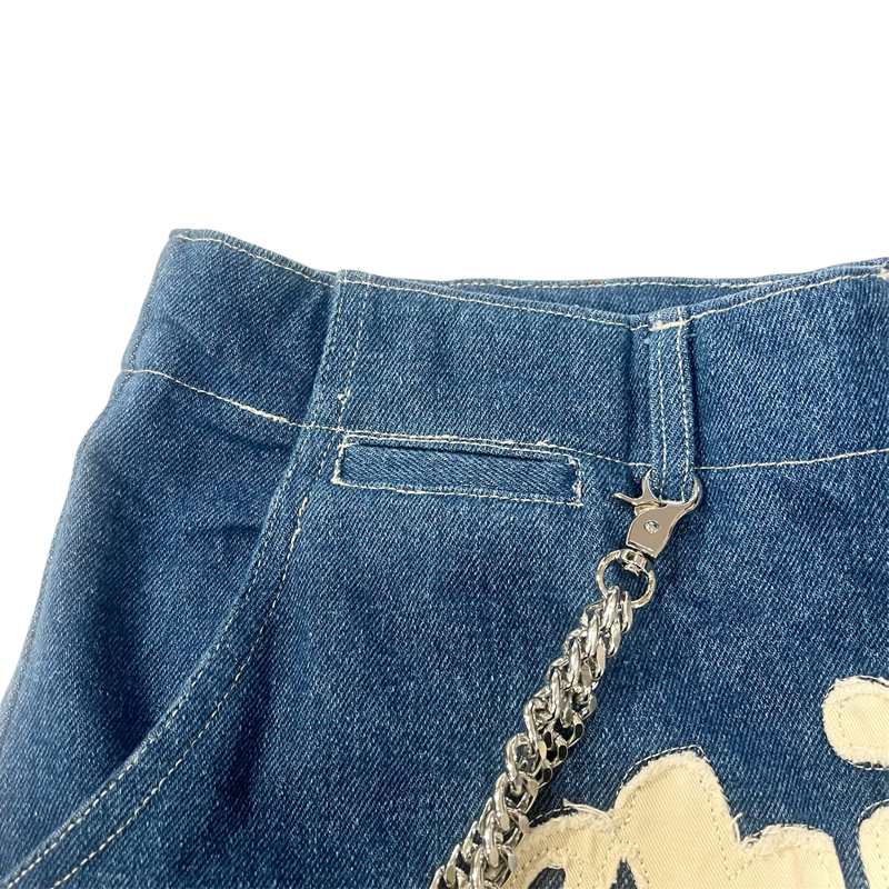 CARGO DENIM SHORTS