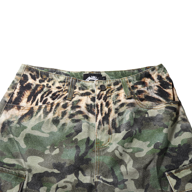 CAMO LEOPARD CARGO SHORTS