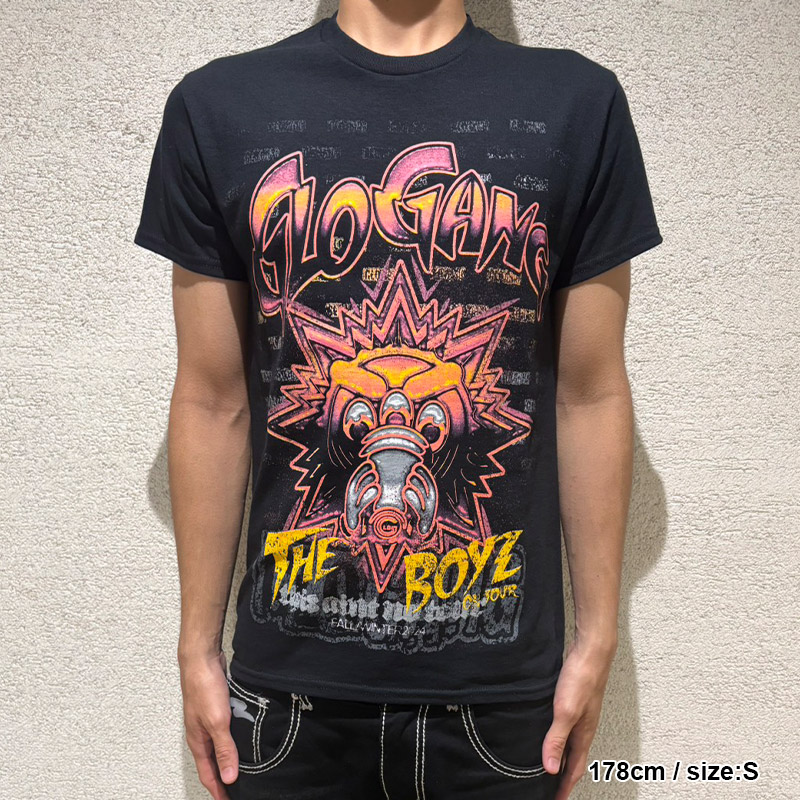 THE WORLD NEEDS GLO TEE -BLACK-
