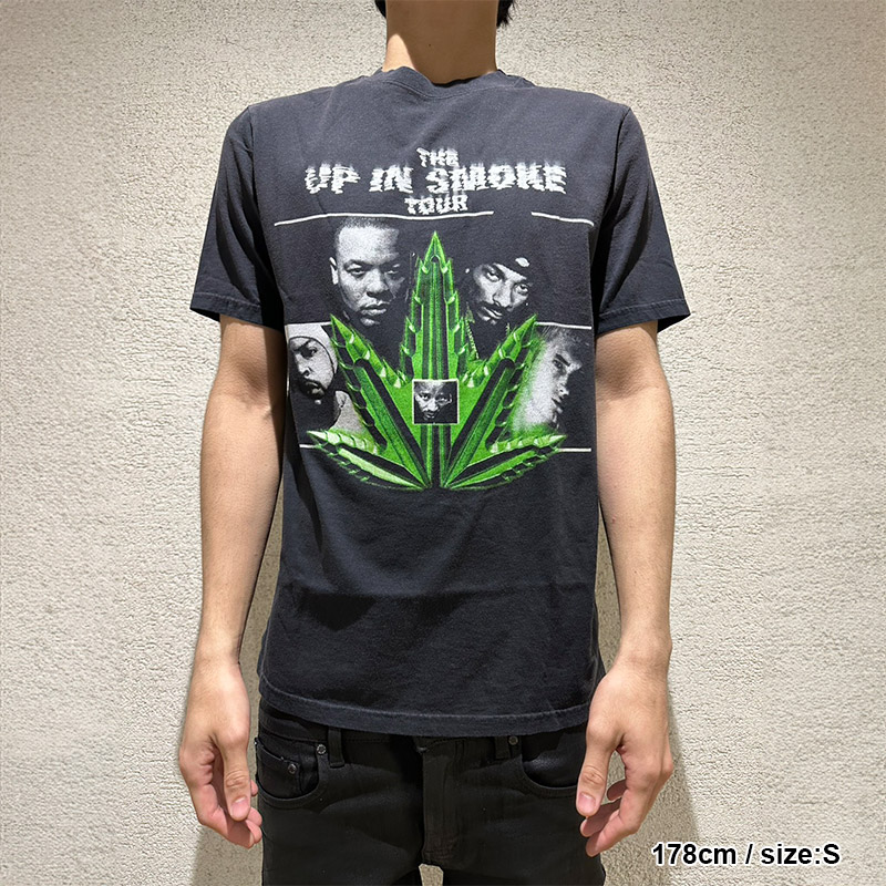 UP IN SMOKE TOUR TEE -BLACK-