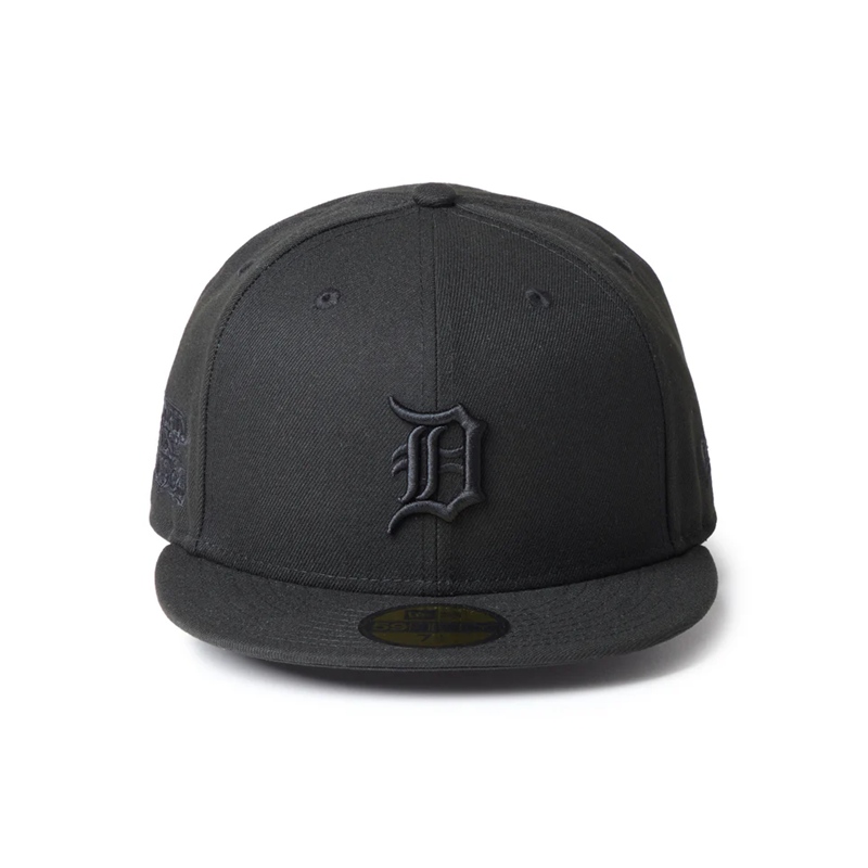 5950 DETTIG BLACK ON BLACK -BLACK-