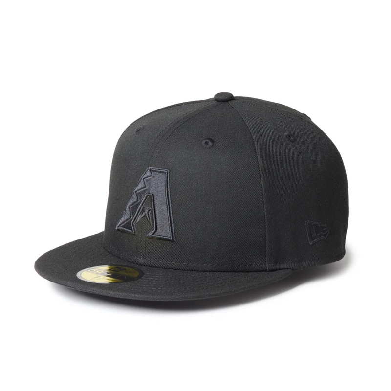 5950 ARIDIA BLACK ON BLACK -BLACK-