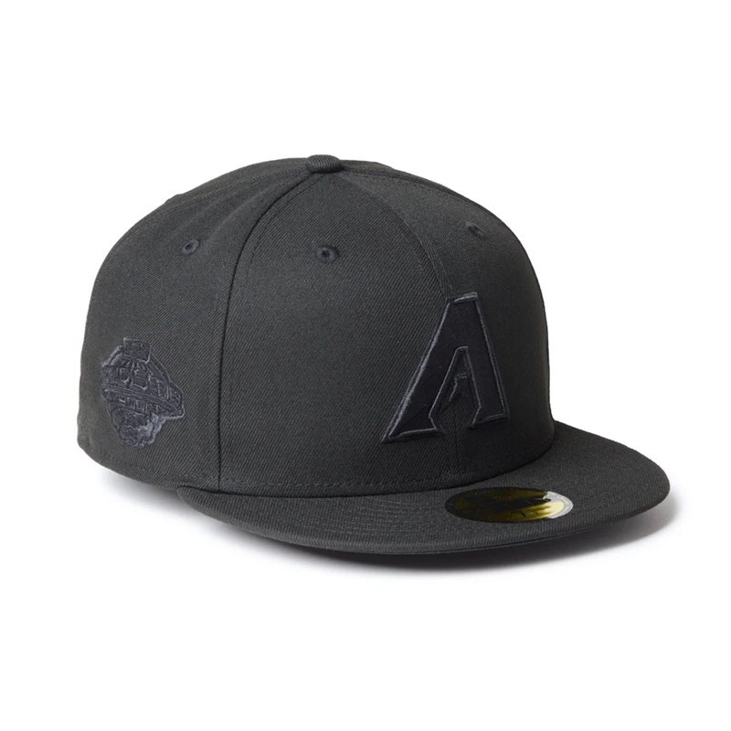 5950 ARIDIA BLACK ON BLACK -BLACK-