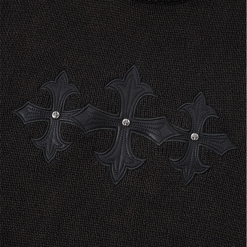 WASHED TRIPLE CROSS LEATHER PATCH CREW KNIT -BLACK-