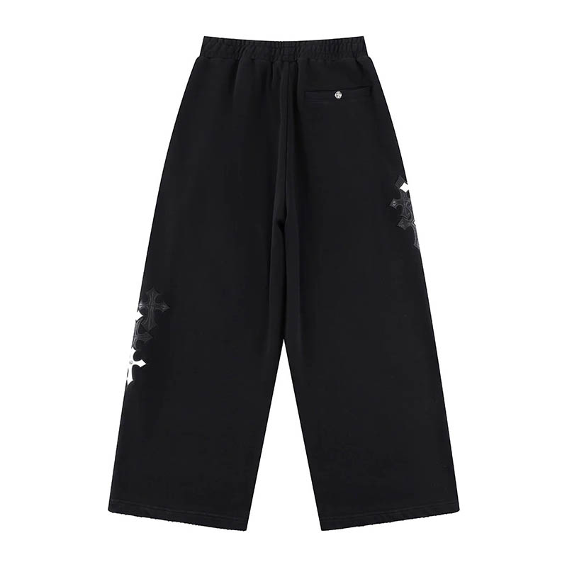 MULTIPLE CROSS LEATHER PATCH LOOSE FIT SWEAT PANTS -BLACK-