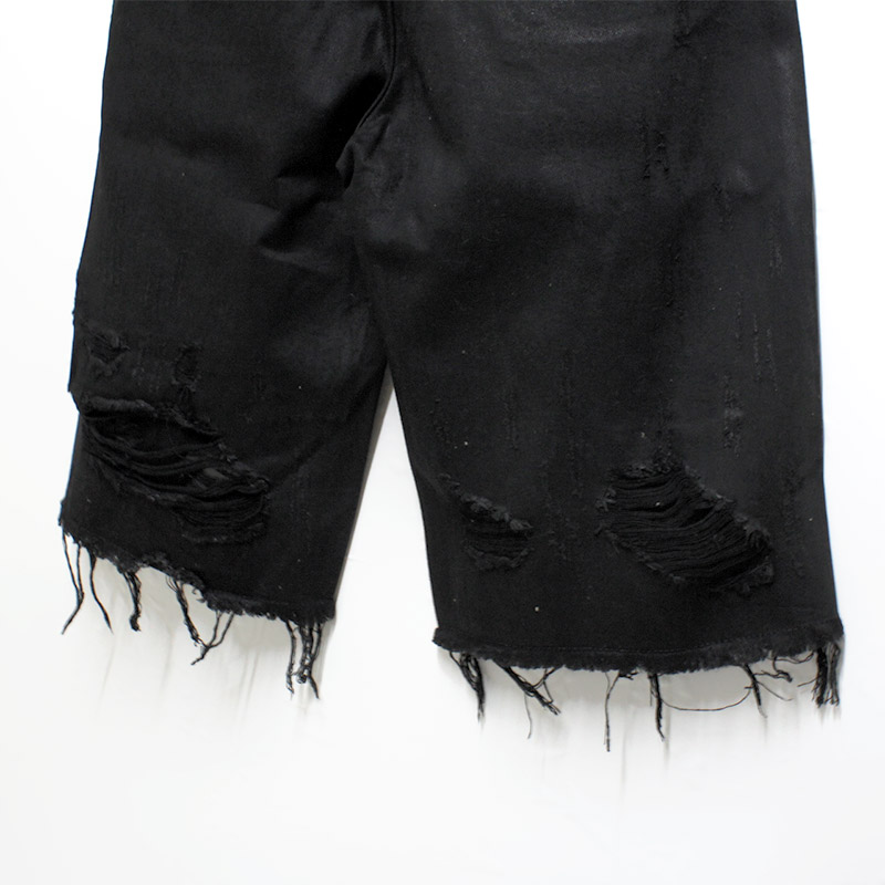 SNAPPED BAGGY DENIM SHORTS -BLACK-