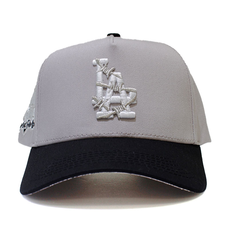 キープアウトフェイクラブ World famous NY cap ベージュ - 帽子