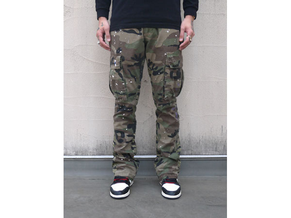 Bootcut Cargo Pants - Camo | mnml | shop now