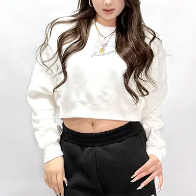 MOBB FC STONE CROPPED CREW SWEAT ホワイト